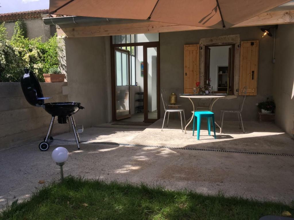 Gites "Oustaou De Bourboul" Grospierres Exterior foto